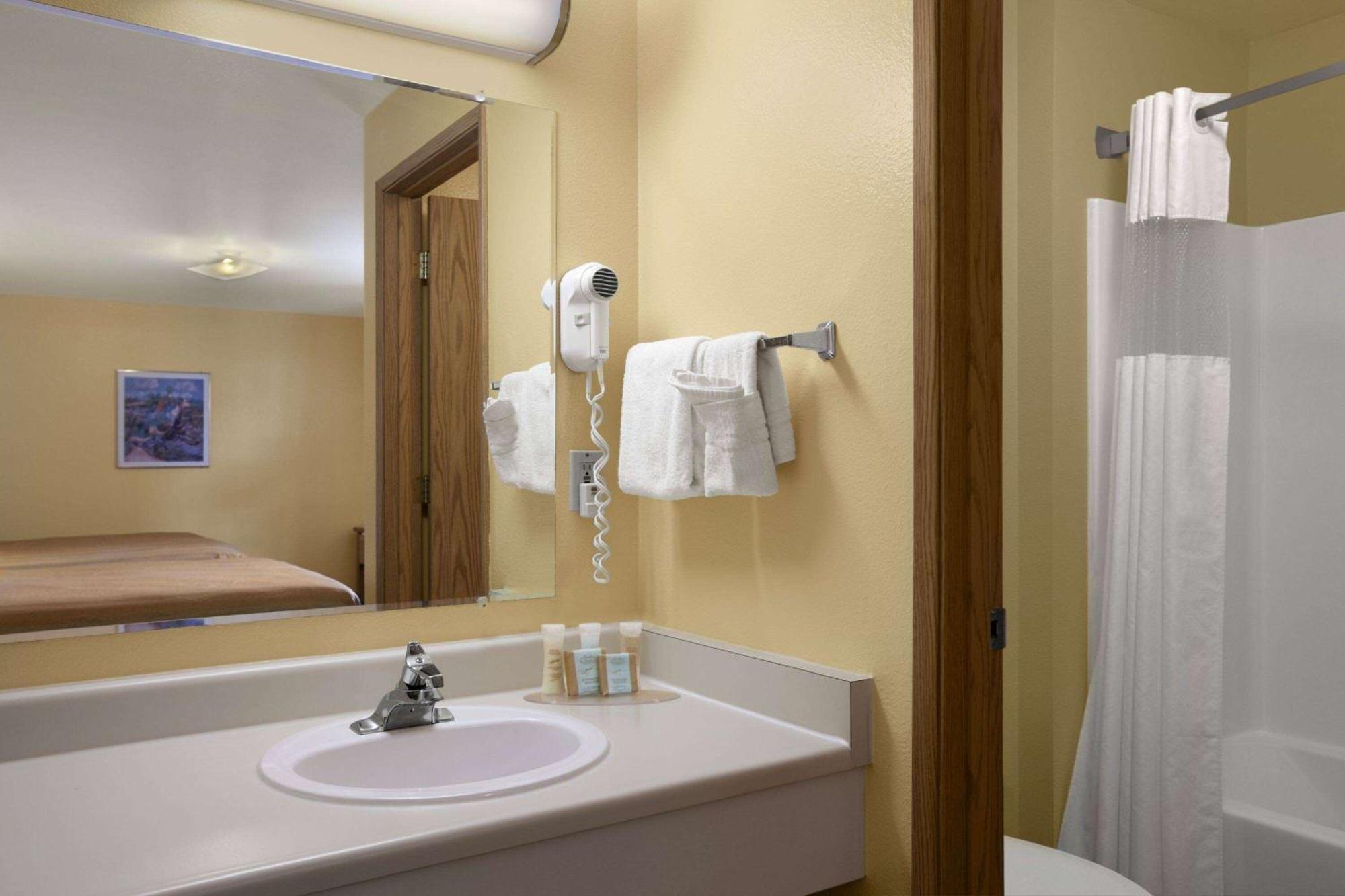 Travelodge By Wyndham Wenatchee Extérieur photo